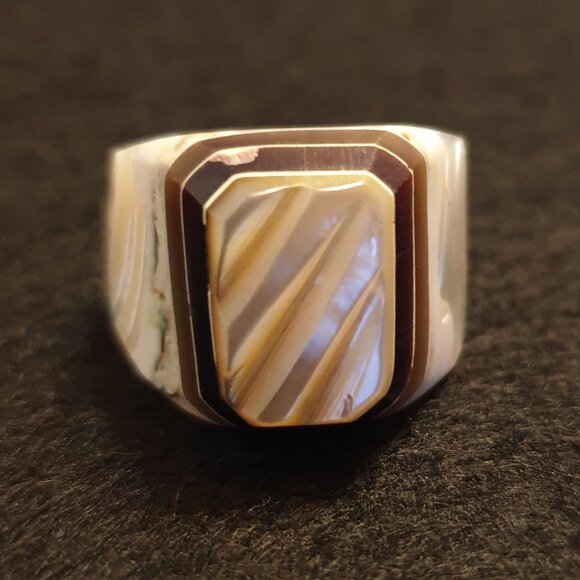 Rare Vintage Hand-Carved Mother of Pearl Seashell Inlay Signet Ring - Picture 12 of 12